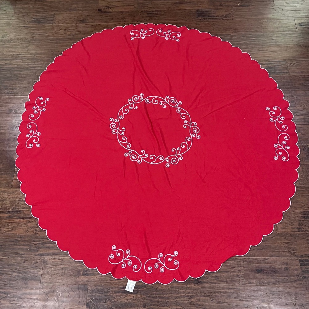 Lenox Red Round Tablecloth 70 in White Scroll Embroidered Scalloped Holiday Vtg